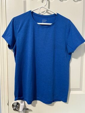 Arc'teryx Women’s Taema Crew Short Sleeve Shirt Size Large